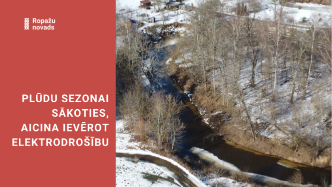 Plūdu sezonas sākums, skats no augšas uz upi