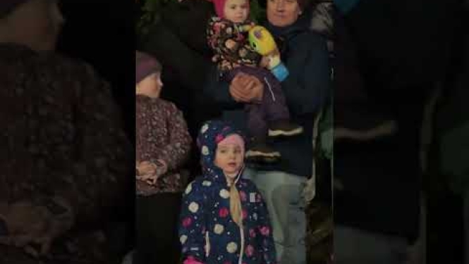 Svētku egles iedegšana Upeslejās
