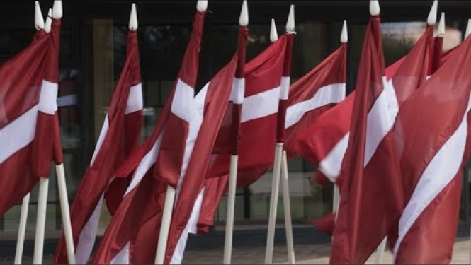 Sveicam Latvijas 105. gadadienā!