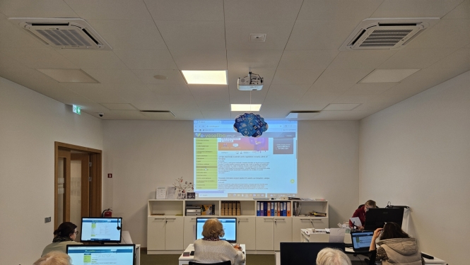Digitālā nedēļa Ulbrokas bibliotēkā, apmācības senioriem