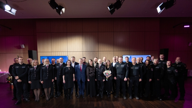 Policijas darbinieku dienā godināti Ropažu novada Pašvaldības policijas darbinieki