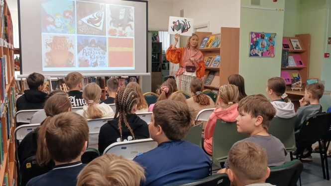 Mākslas detektīvi Vangažu pilsētas bibliotēkā