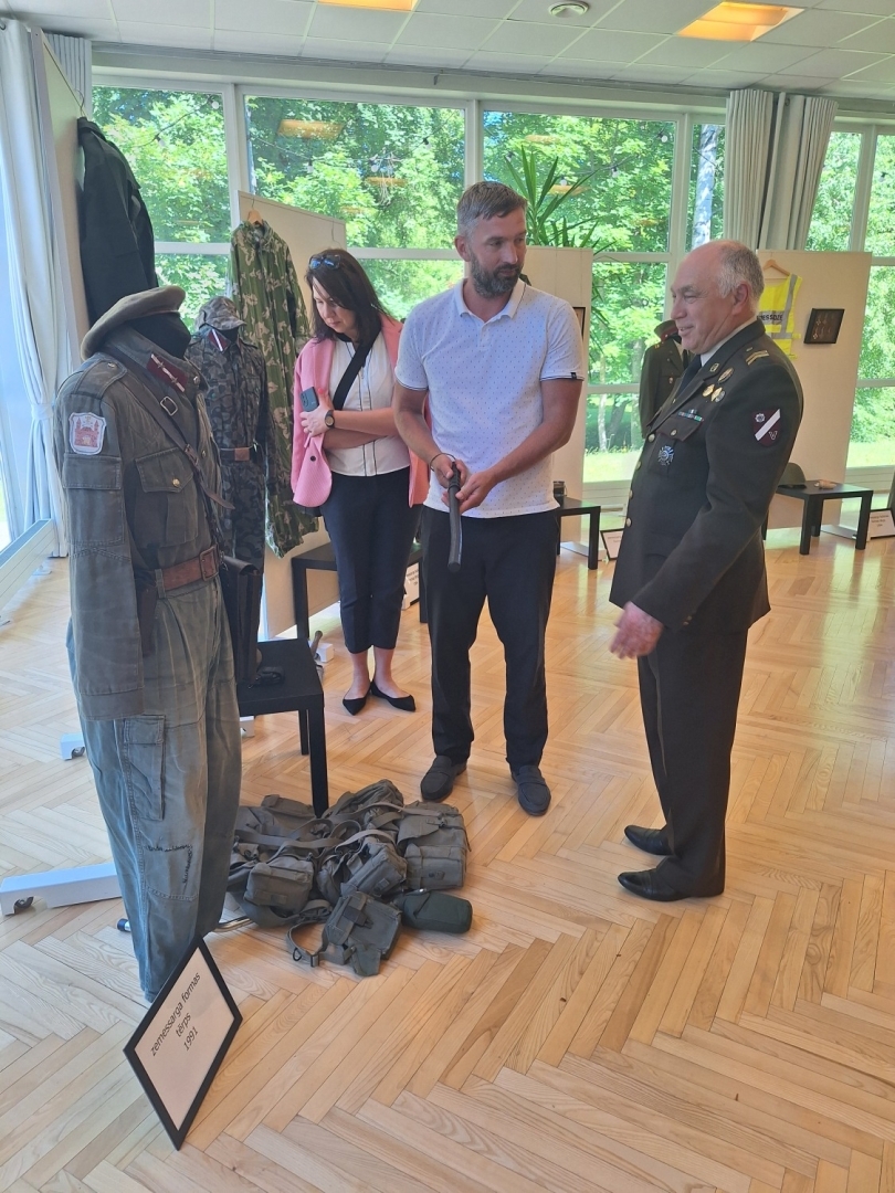 Izstādes "Zemessardzei 35 gadi" atklāšana