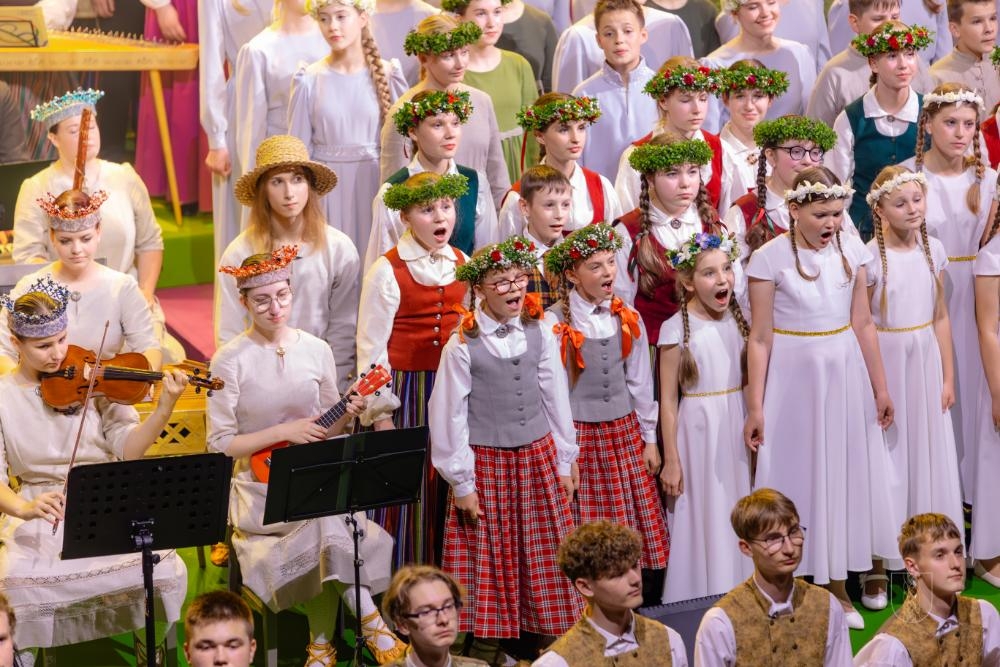 Tautas mūzikas koncerts "Dižā skaņrakstā" - 07.07.2025
