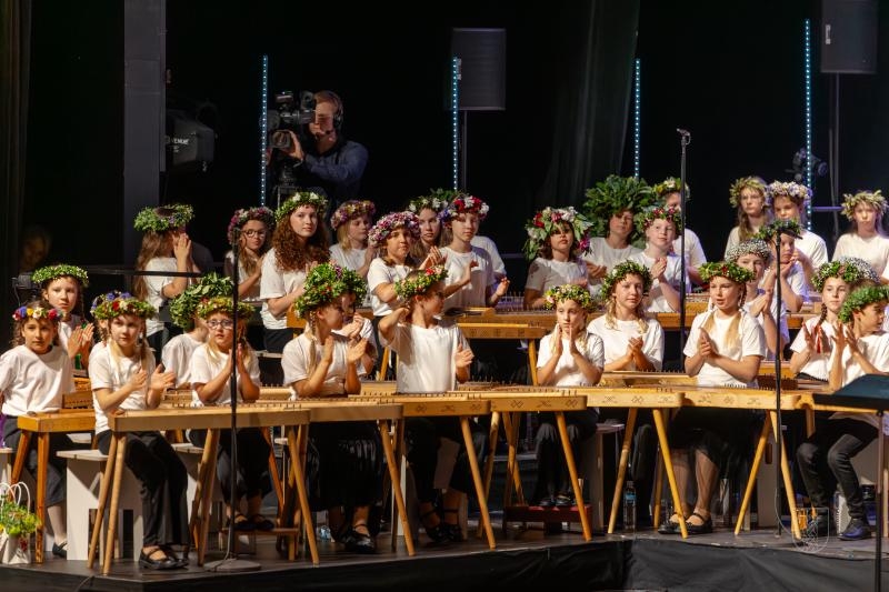 Kokļu mūzikas koncerts "DZĪSLOJUMS" 