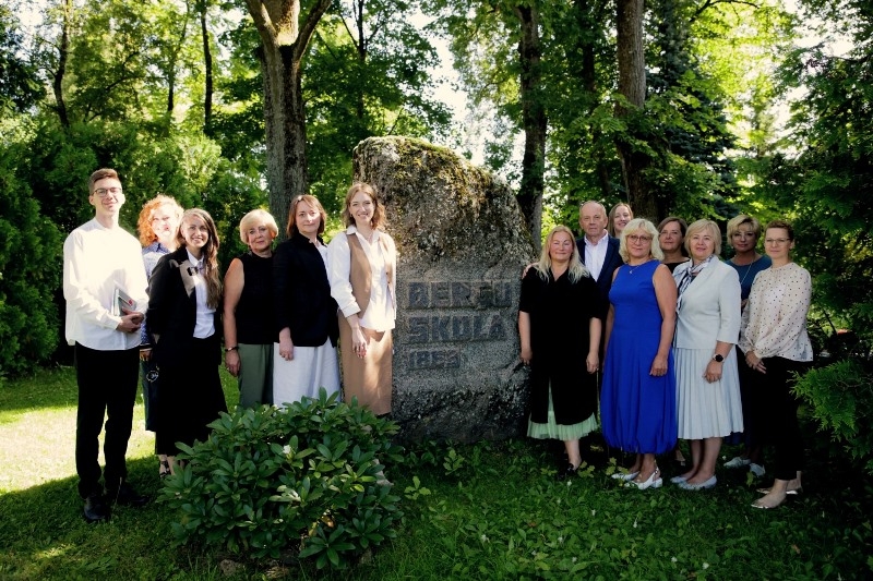Kultūras ministre viesojas Ropažu novadā