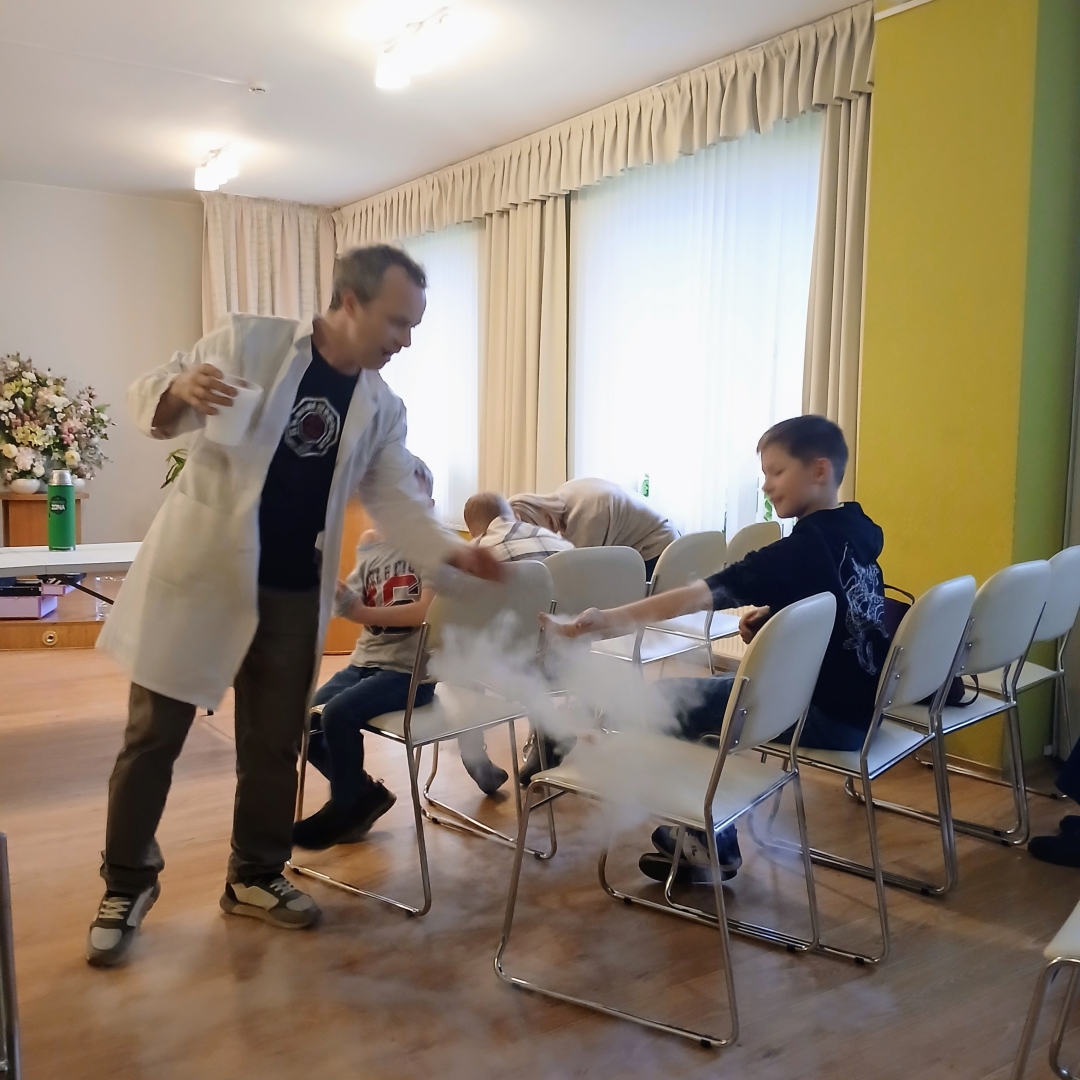 Vangažu pilsētas bibliotēkas Bērnu, jauniešu un vecāku žūrijas 2025. gada sezonas noslēgums