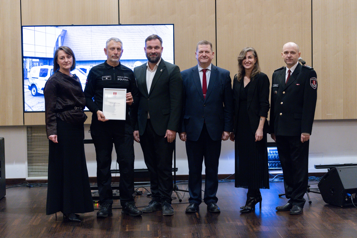 Policijas darbinieku dienā godināti Ropažu novada Pašvaldības policijas darbinieki