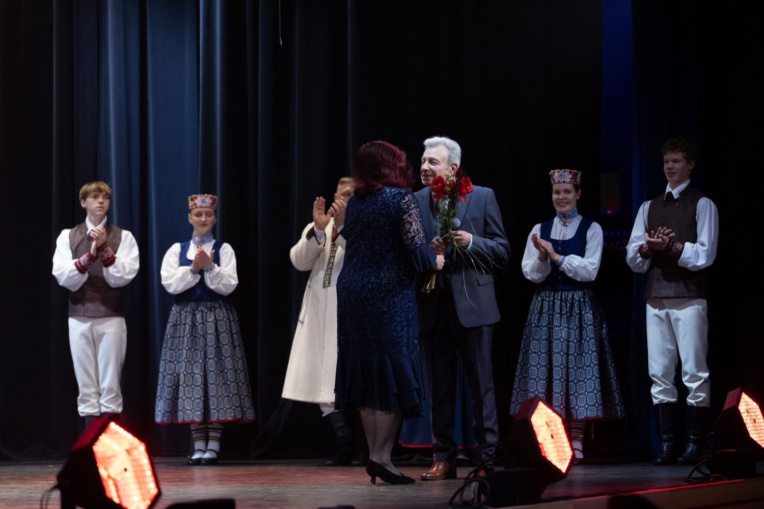 Valsts svētku koncerts “Latviju mīlot” 