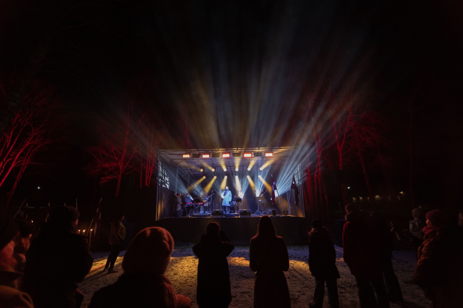 Latvijas valsts svētku koncerts Upesciemā