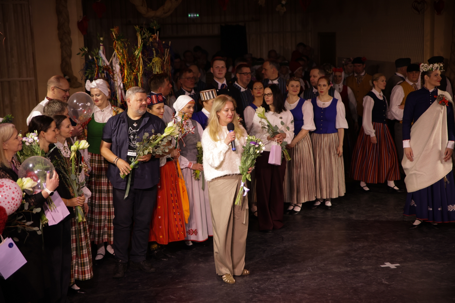 Mīlestības dienas sadancis "Kāzas" kolektīvi