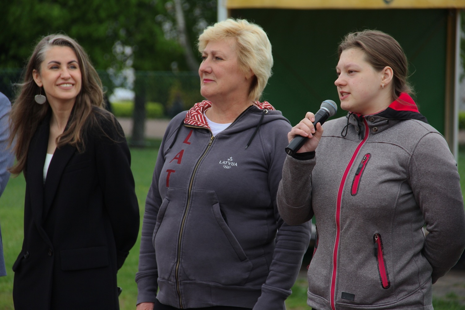 Latvijas Jaunatnes olimpiādes lāpas nodošana Ropažu novadā