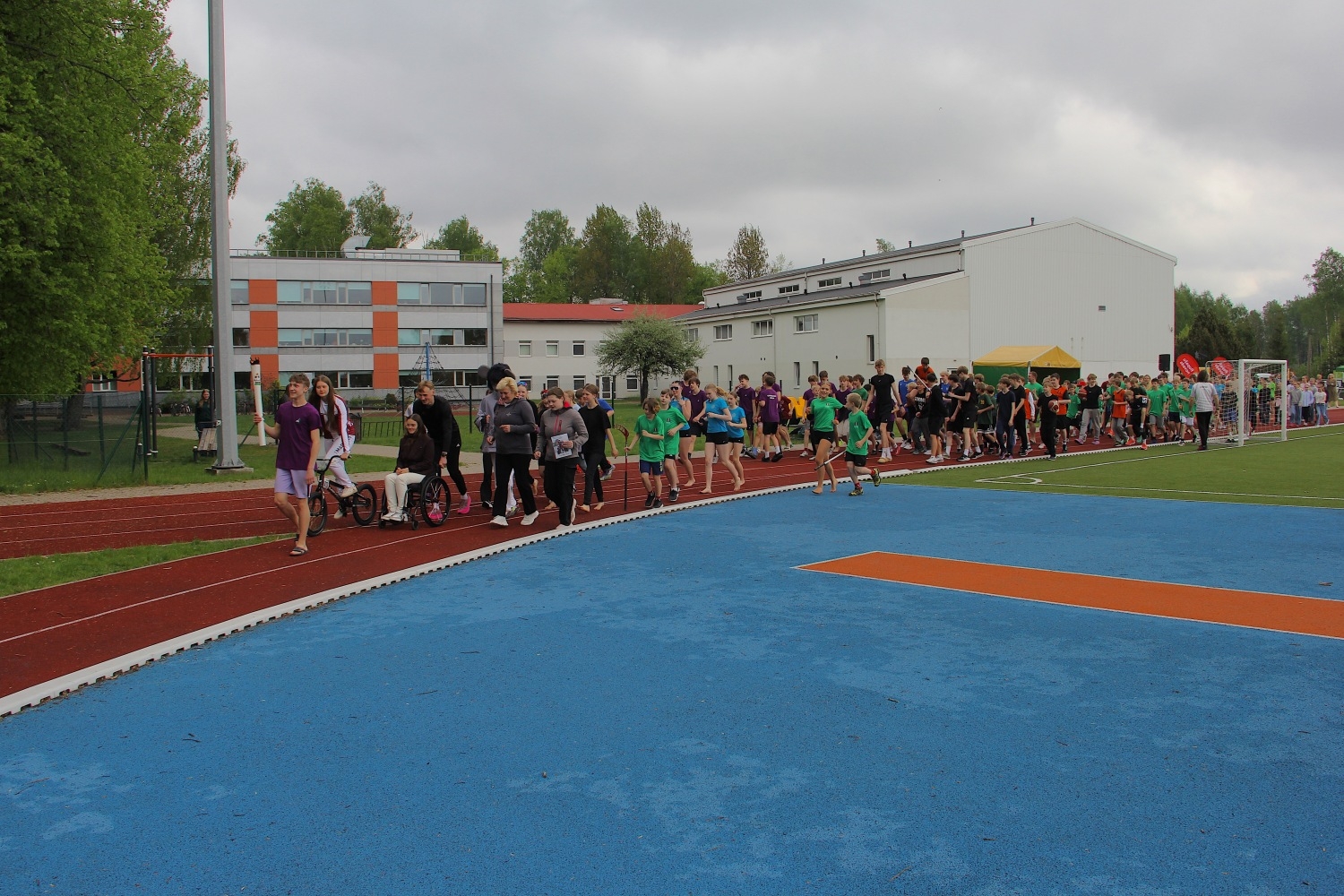 Latvijas Jaunatnes olimpiādes lāpas nodošana Ropažu novadā
