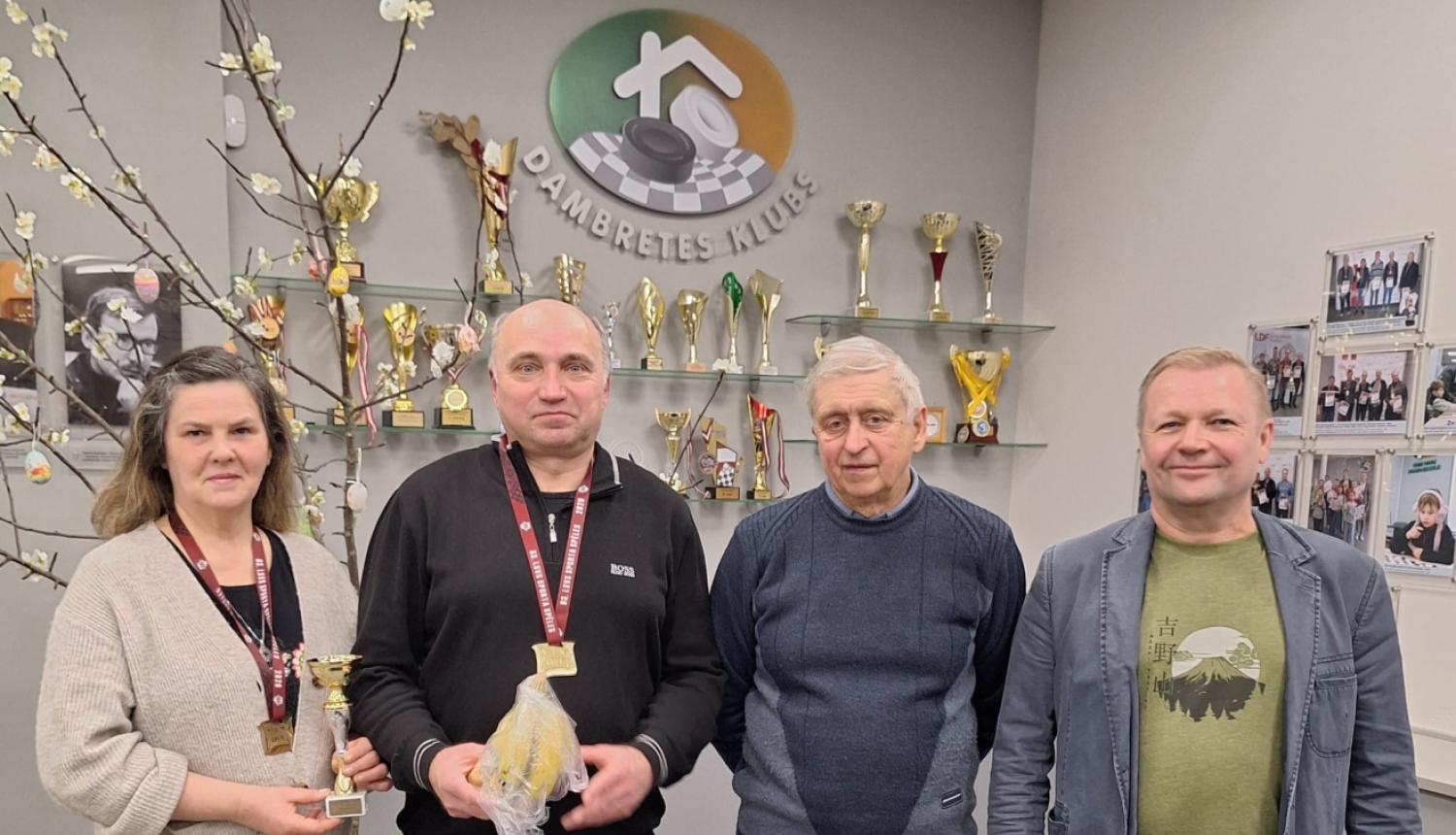 63. sporta spēles 64. lauciņu dambretē