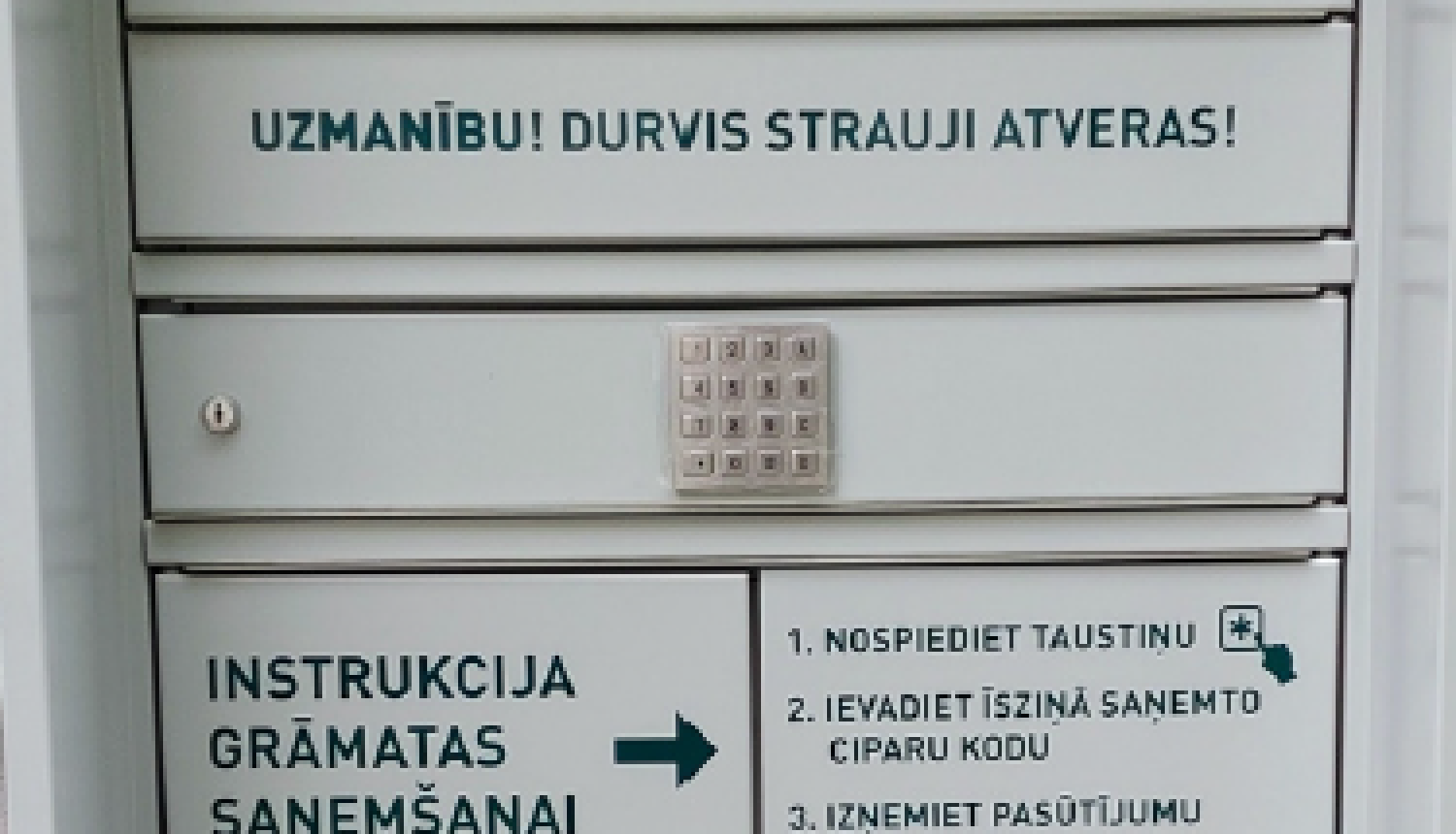 Grāmatu pakomāts