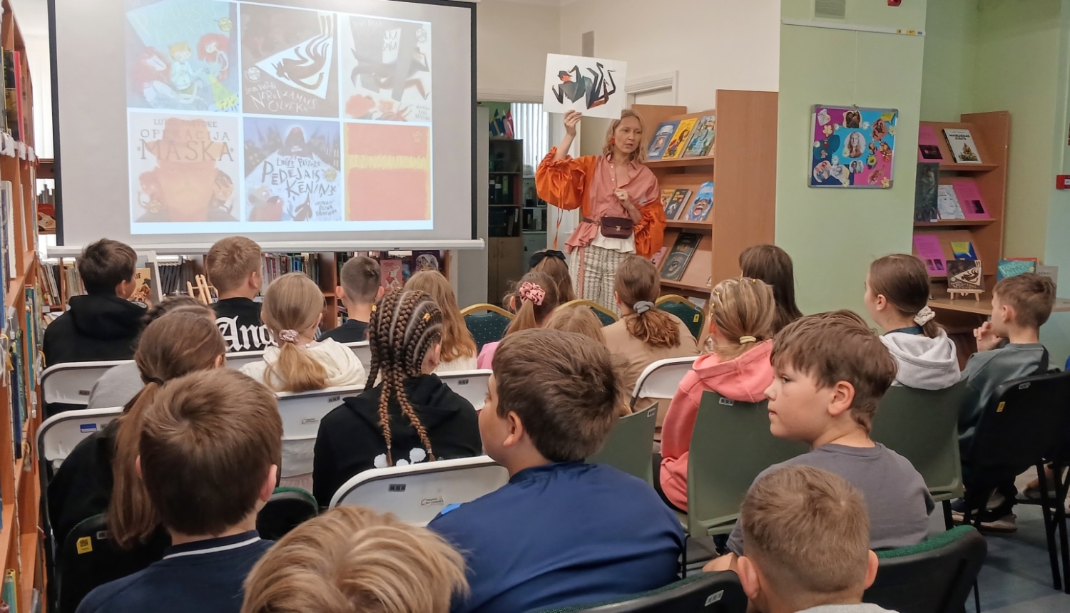 Mākslas detektīvi Vangažu pilsētas bibliotēkā