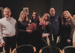 Ansambļu skate, ansamblis "Ar putniem" pēc uzstāšanās
